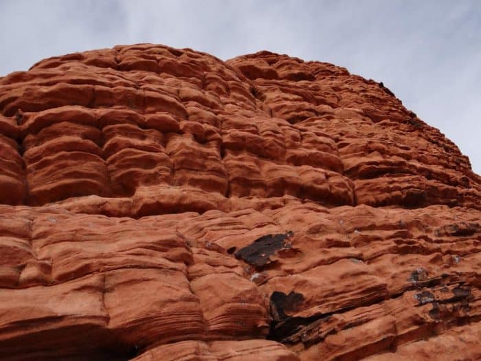 A sandstone formation known as a Beehive in the Valley of Fire Nevada State Park. This formation occurs from wind and water erosion. Photo: Alex Demas, USGS. Public domain.
