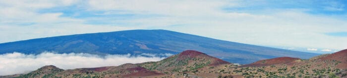A view of Mauna Loa from Mauna Kea. Photo: USGS, public domain.