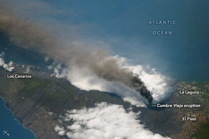 On October 4, 2021 at 1:40 p.m. Western European Time, an astronaut aboard the International Space Station captured this image of the south end of La Palma showing ash plumes rising from the volcano.