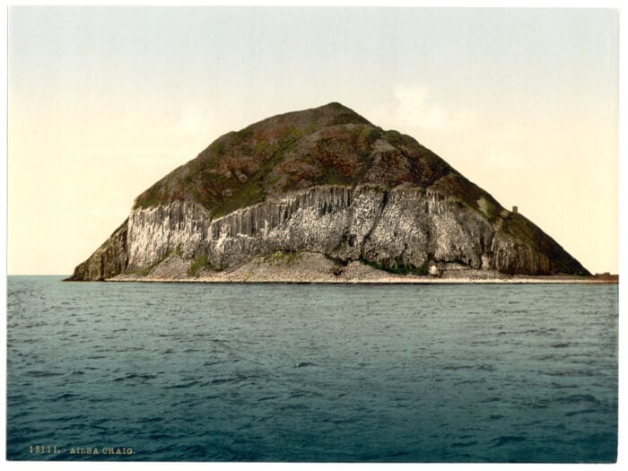 A Photochrom print of an isle in the Atlantic Ocean taken in 1905.